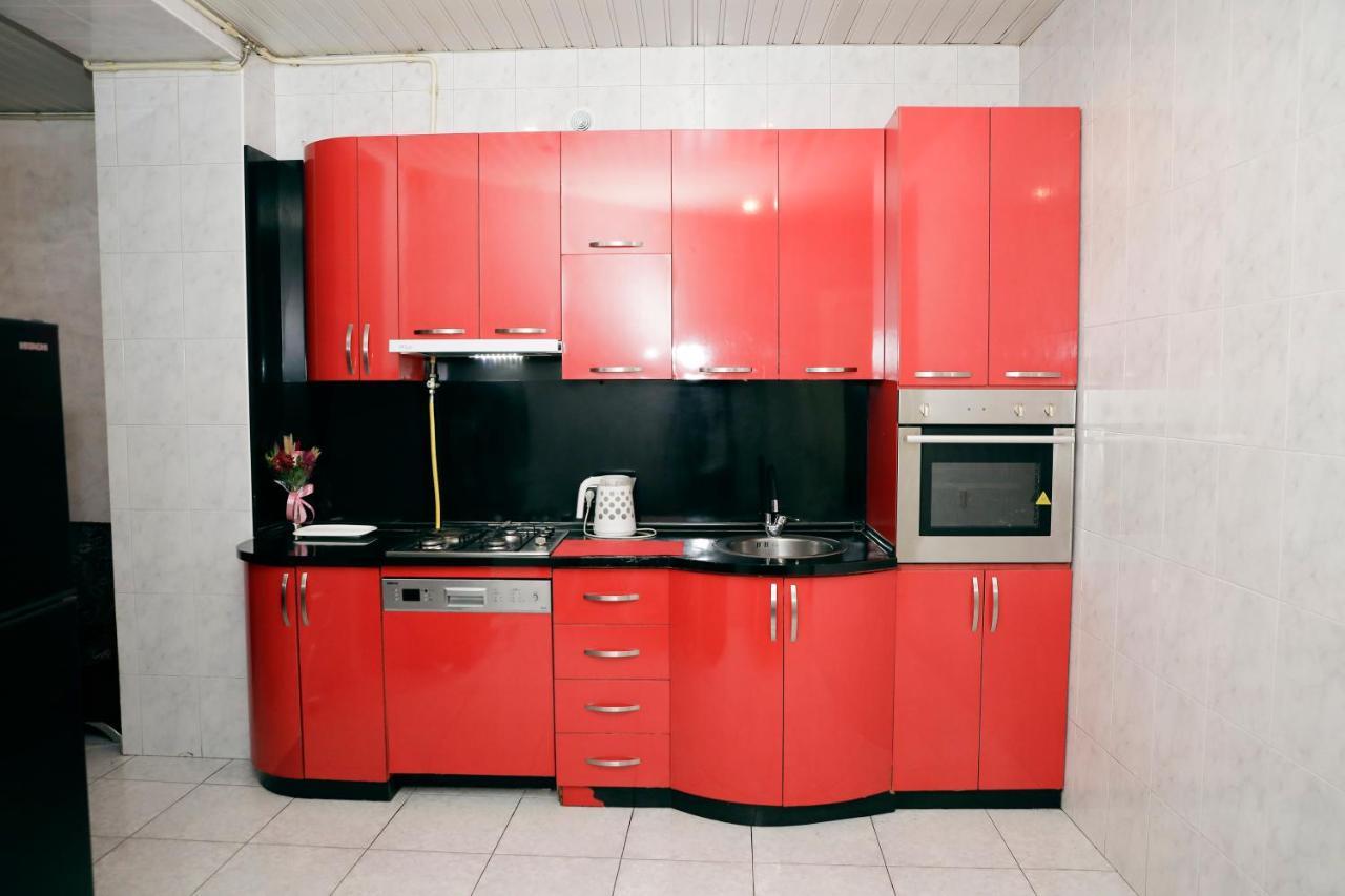 Big 3 Room Apartment On Republic Square Erivan Exterior foto